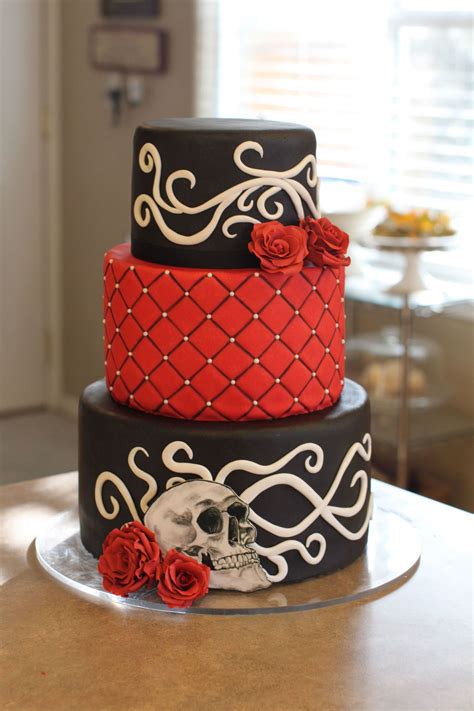 gothic rockabilly wedding cake  sugar roses filigree