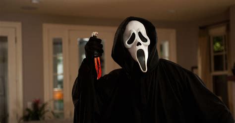The Real Secret Origin Of Scream S Ghostface Mask Huffpost