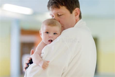young father    cute newborn baby daughter   spa