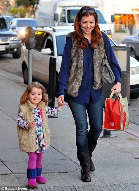 How I Met Your Mother S Alyson Hannigan Is Pregnant With