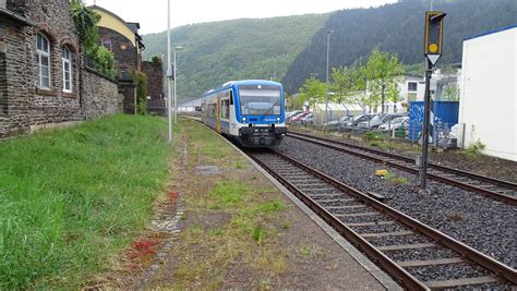 treinen langs de rijn  duitsland  hm  henk meijer flickr