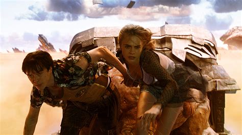 film review valerian and the city of a thousand planets