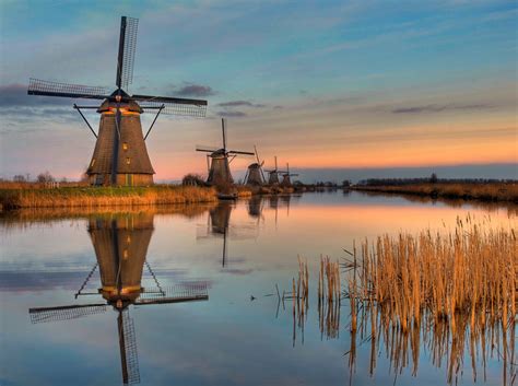 Picture Of The Day The Ancient Windmills Of Kinderdijk Twistedsifter