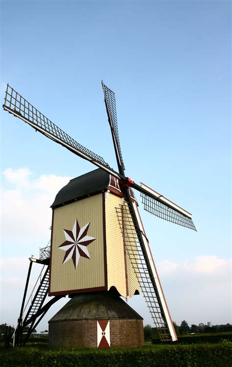 windmill   photo  freeimages
