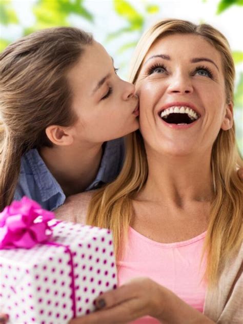 Surprise Mom With These Unique Mothers Day T Ideas This Mom Is On