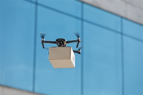 la moda de los drones  el food delivery manageat