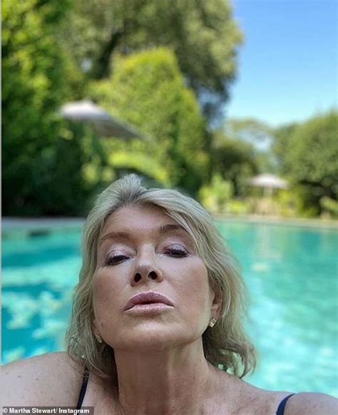 Martha Stewart 78 Looks Incredible In Sexy Pool Selfie As She Drives