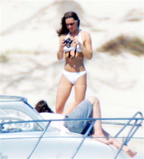 [pics] new topless and bottomless pics of kate middleton
