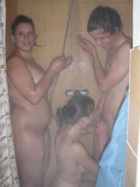 pikileaks amateur college teens shower threesome teen porn