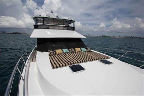 beautiful  ocean alexander motor yacht wine  sold yacht