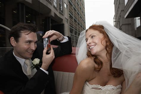 disposable wedding camera tips easy weddings