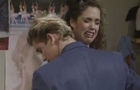 Elizabeth Berkley Will Reenact Her I M So Excited Saved By The Bell