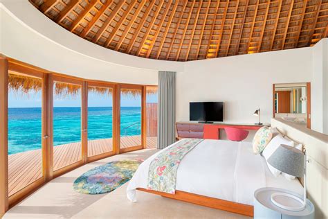 hotel rooms amenities  maldives