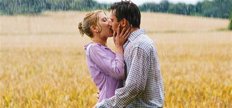 20 Interesting Facts About Kissing That Prove It’s More