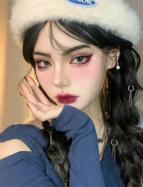 Pin By Hina ω ♡︎ On ⋆ Ulzzαngs ♥︎ In 2021 Cute Makeup Looks Cute