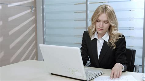 business woman   workplace clerk typing woman   computer