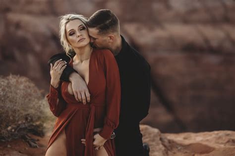 A Couple S Sexy Canyon Photo Shoot Popsugar Love And Sex