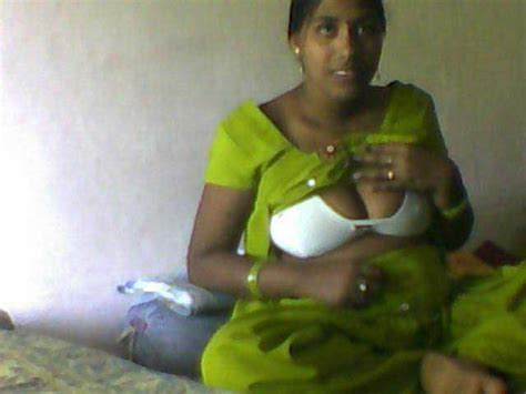 indian maid ke sexy boobs desi porn photos