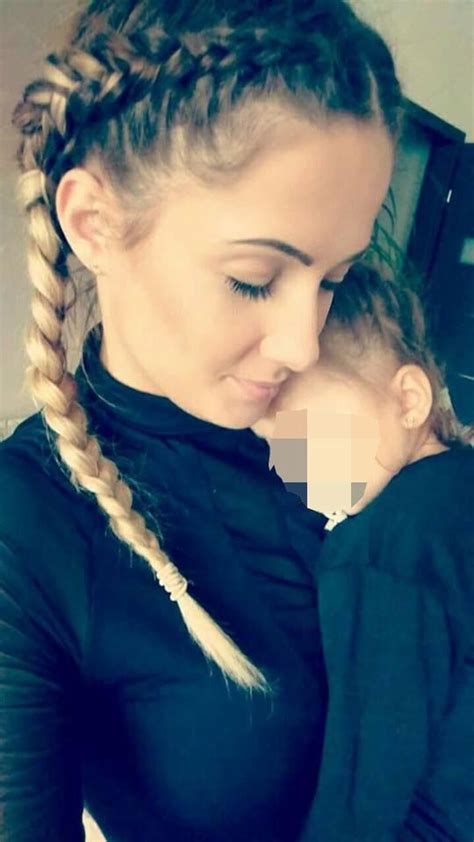 23 year old beautician hanged herself in front of her daughter after an