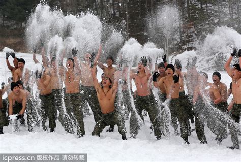 s korean soldiers train in the snow[1] cn