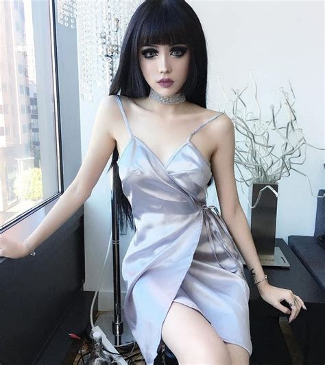 Chinese Model Stuns Internet With Doll Like Features Amped Asia
