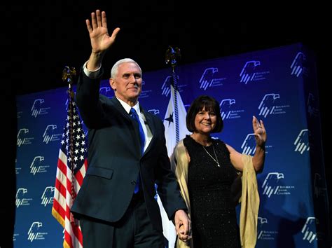 Mike Pence S Wife Is Backing A Candidate Who Wants To Jail