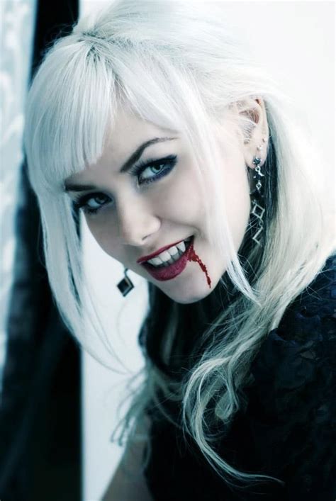 White Hair Makes For A Neat Vampire Look Female Vampire
