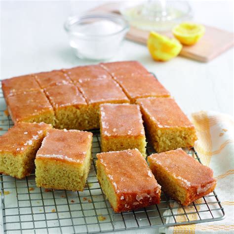 easy tray bake cakes     woman home