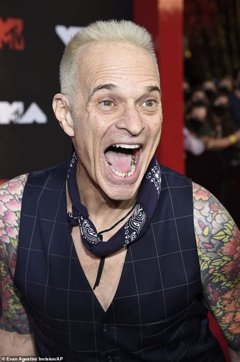 david lee roth to retire from rock and roll i m throwing in the shoes