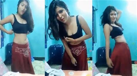 desi hot indian college girl shaking boobs dance in desi