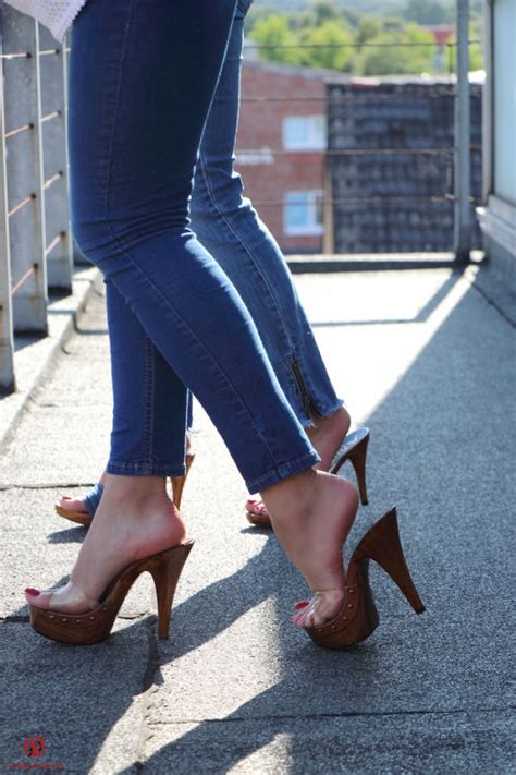 pin auf sexy mules and heels