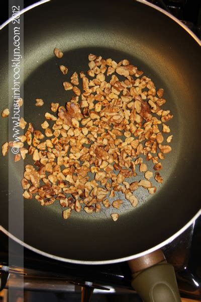 busy  brooklyn blog archive    pestospinach walnut cheddar pesto