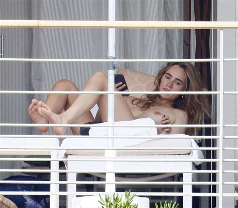 suki waterhouse was seen naked on a balcony while on
