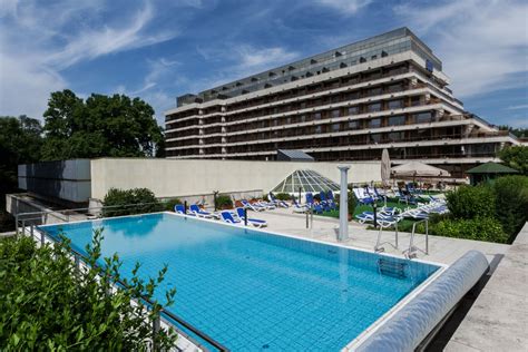 spa hotels  budapest thermal baths