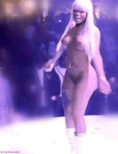 blac chyna nude if you like em thick and short 27 pics