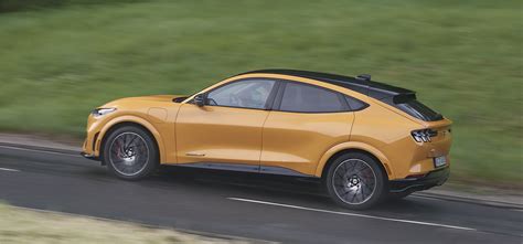ford mustang mach  gt  electric suv  europe electric hunter