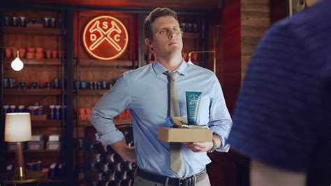 dollar shave club aims for dudes living somewhere between cheap and ri