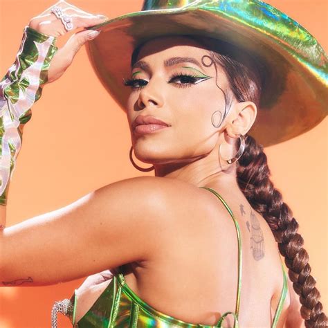 Pop Crave On Twitter Anitta Becomes The First Brazilian Artist In