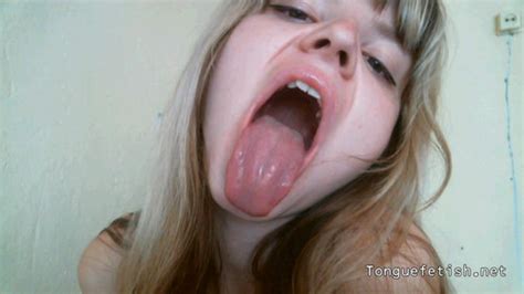 [ks] long tongue fetish girls deep sloppy kisses fetish pornbb