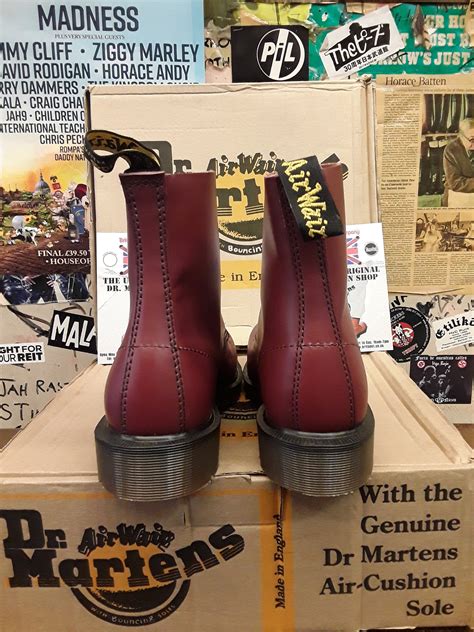 dr martens   england cherry haircell  hole steel toe boots size