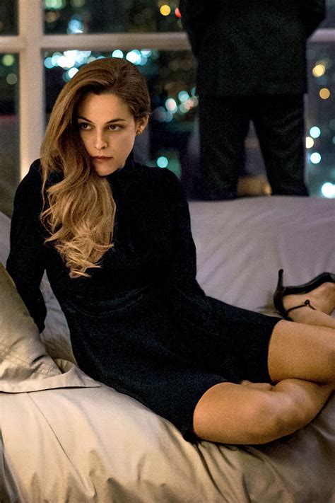 Review ‘the Girlfriend Experience ’ A Window Into Upscale