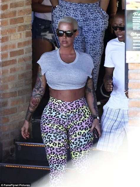 Amber Rose In Bikini After Visiting Hookah Bar In Mexico Daily Mail