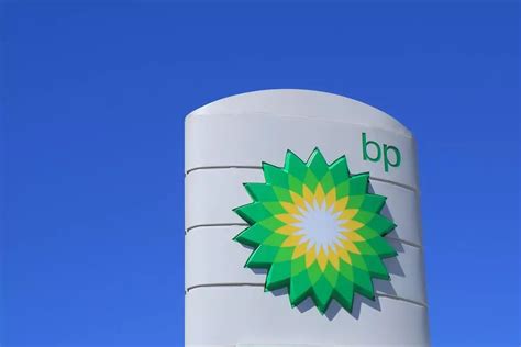 bp  buy bhps  shale oil  gas assets  bn deal uk