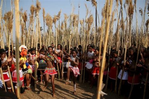 Reed Dance Festival In Swaziland Photos Images Gallery