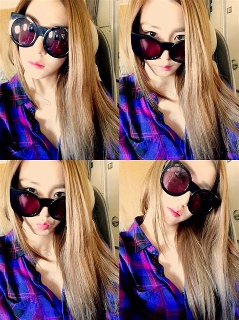 Snsd S Tiffany Posed For A Lovely Set Of Selca Pictures Wonderful