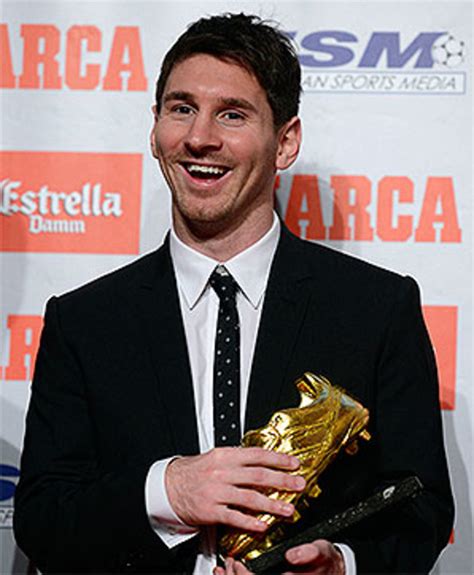 Lionel Messi Receives Golden Boot Award As Europe S Top Scorer Sports