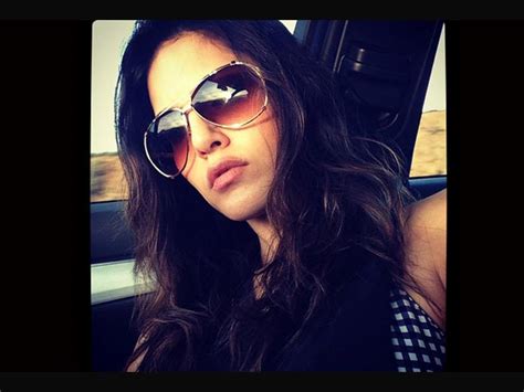 sunny leone selfies sunny leone pics celebrity selfies