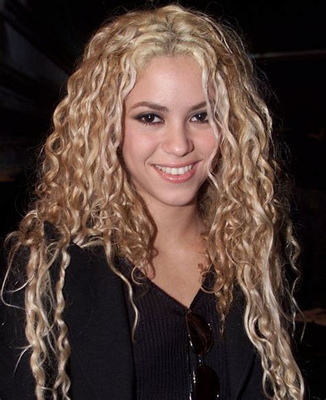 Shakira With Curly Natural Hair Au Naturale Pinterest