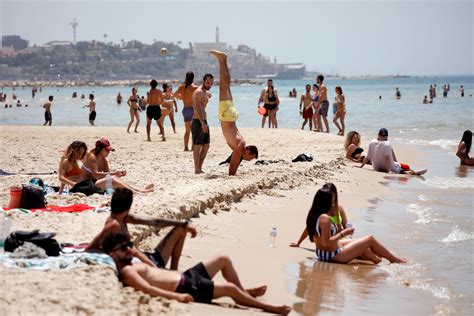 people visit  beach   coast   mediterranean ztoday