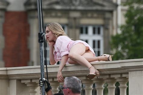amanda seyfried pantyless photoshoot in paris 26 celebrity